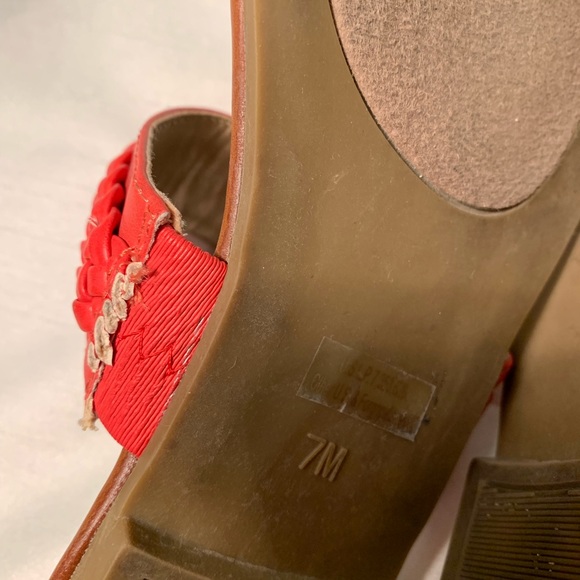 Guess Sandles Women’s Size 7 Salmon - Picture 13 of 15